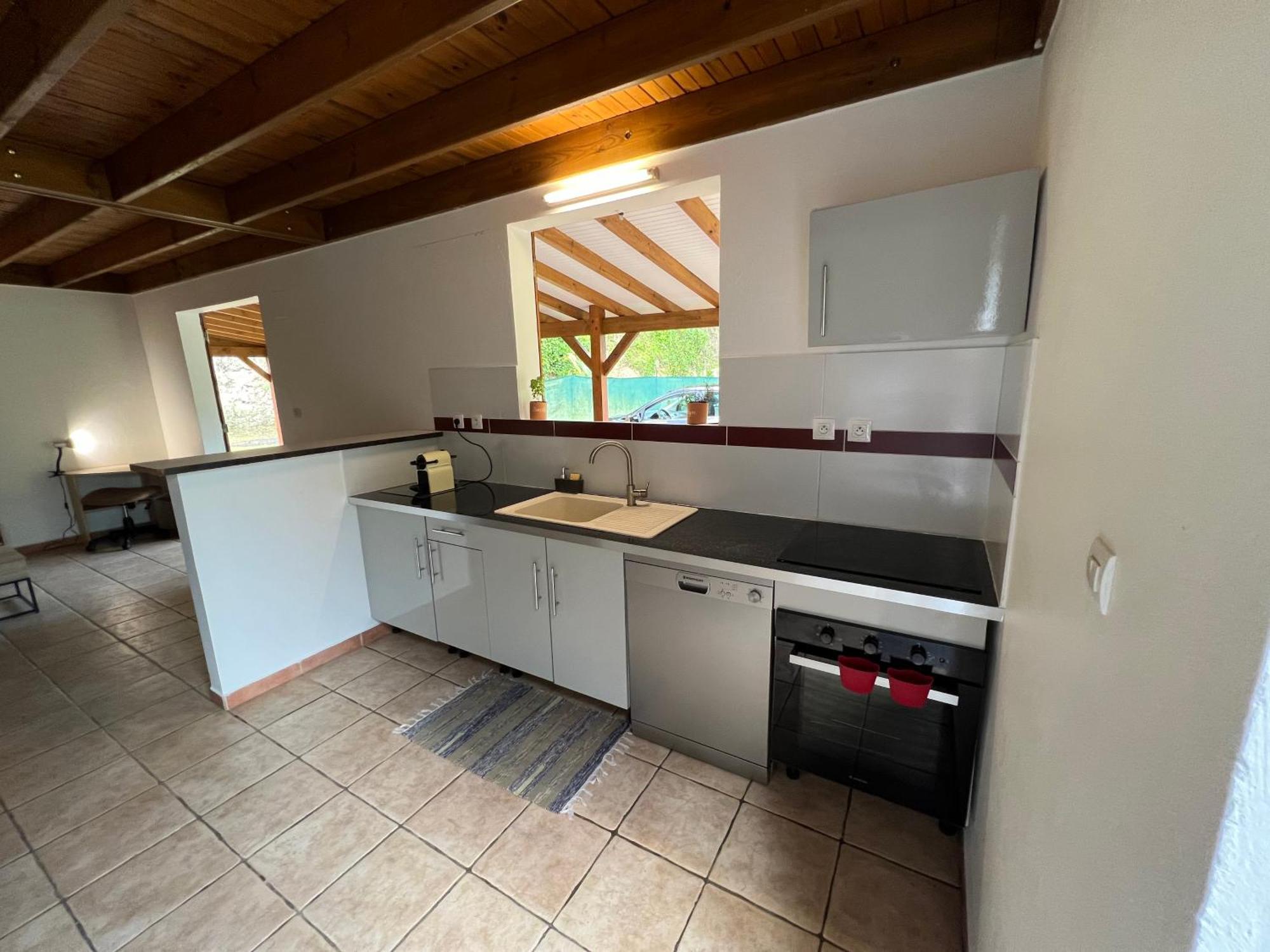 Villa Au Calme Avec Jacuzzi, Villa Le Boursoie Les Abymes Exterior photo