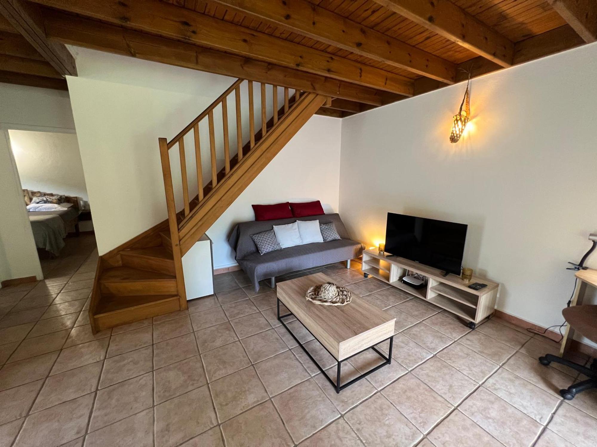Villa Au Calme Avec Jacuzzi, Villa Le Boursoie Les Abymes Exterior photo